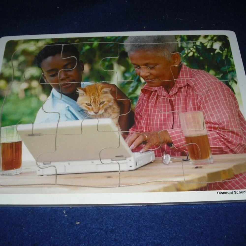 Wooden puzzles Multicultural: Special needs, Hospital, Family, Newborn.... x 6